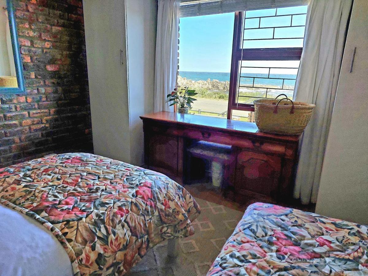 La Mer Seafront Selfcatering Accommodation Kleinmond Exterior photo